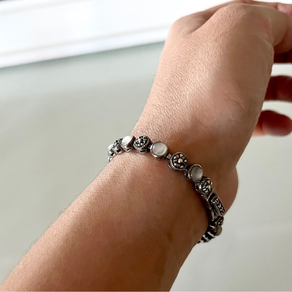 Turkish Mother-of-Pearl Bracelet - Picture 4 of 6